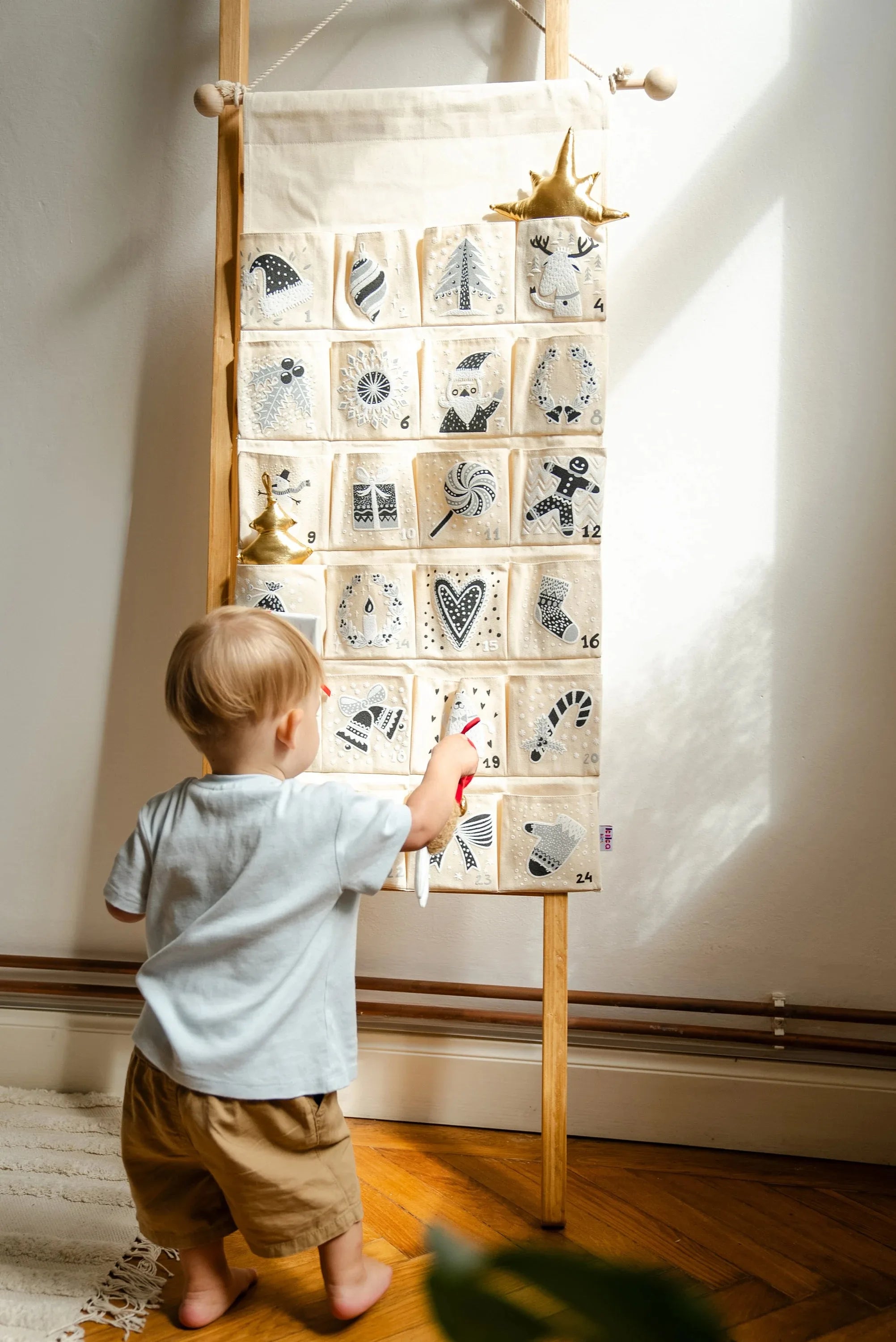Calendrier de l’Avent de Noël Personnalisé – Avec Poches 🎄
